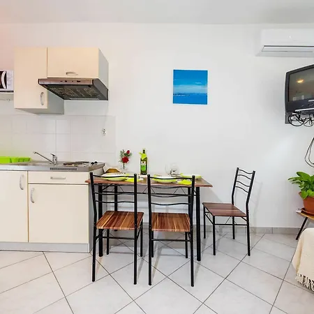 Apartment With One In Zadar, With Enclosed Garden And Wifi - 1 Km From T...