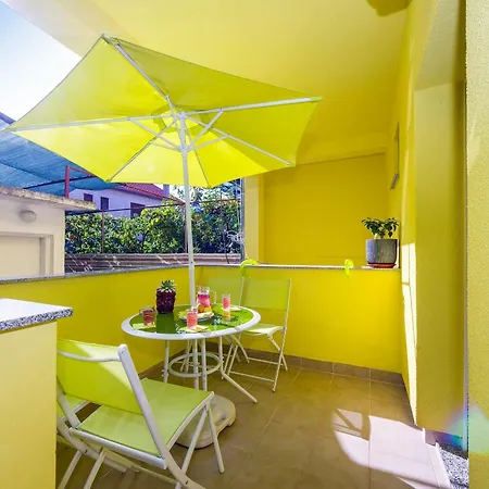 Apartment With One In Zadar, With Enclosed Garden And Wifi - 1 Km From T...